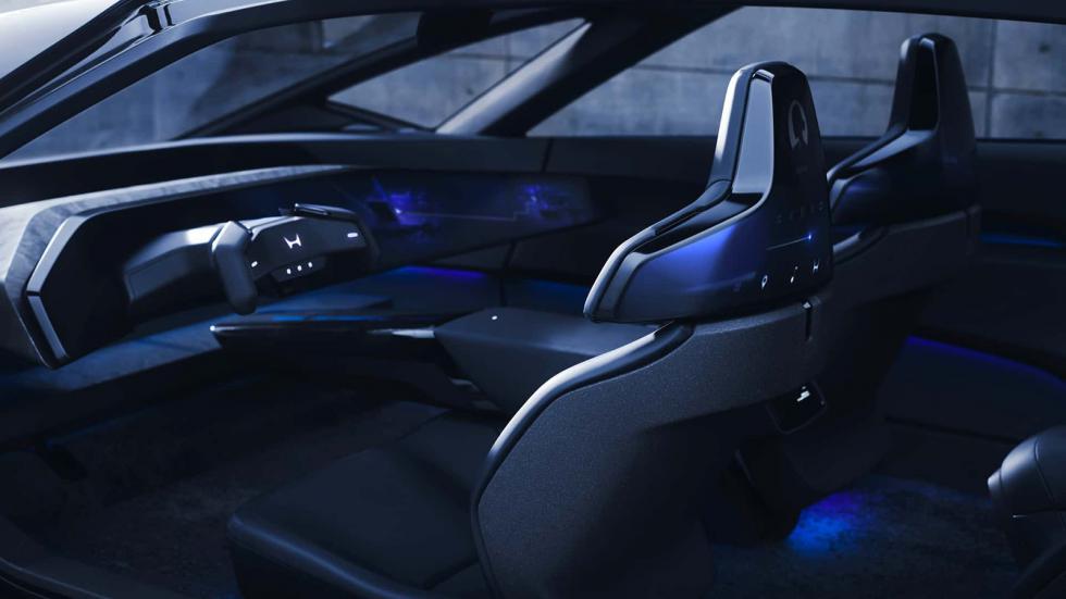 Η Honda παρουσίασε το Saloon και το Space-Hub minivan concept στη CES